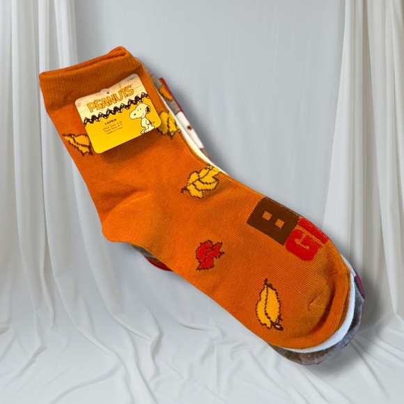 Peanuts Accessories - Peanuts Snoopy Thanksgiving Fall Crew Socks Lot of 6 | Women’s 9-11 | NWT